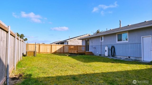 35102 H Place, Ocean Park, WA 98640