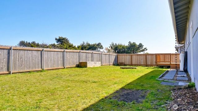 35102 H Place, Ocean Park, WA 98640