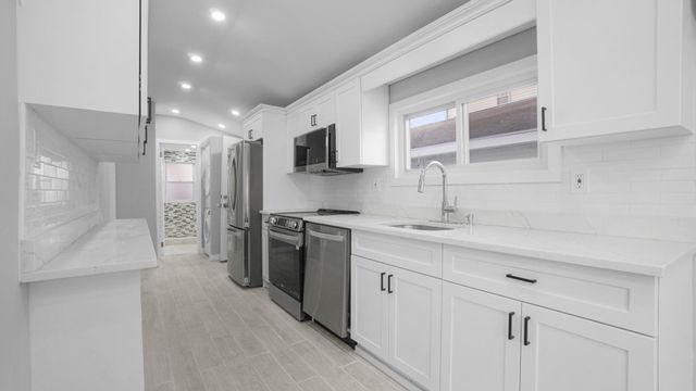 61B Edgewater Park 61B, Bronx, NY 10465