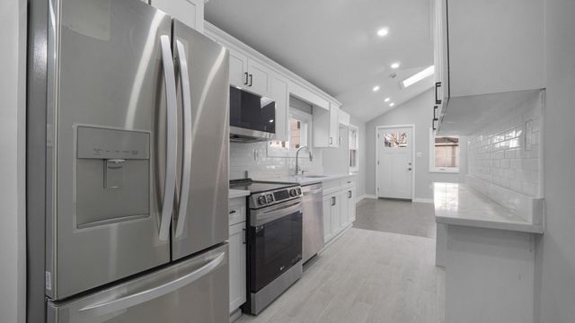 61B Edgewater Park 61B, Bronx, NY 10465