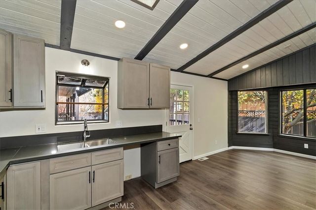 42736 Tannenbaum Platz, Big Bear Lake, CA 92315