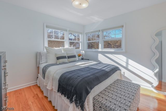 26 Pihlman Pl, Chatham Boro, NJ 07928