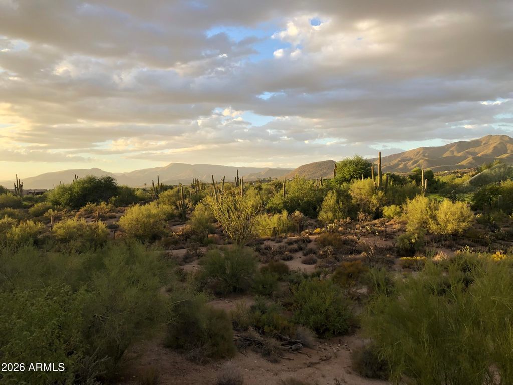 36601 N MULE TRAIN Road D15, Carefree, AZ 85377 — exterior