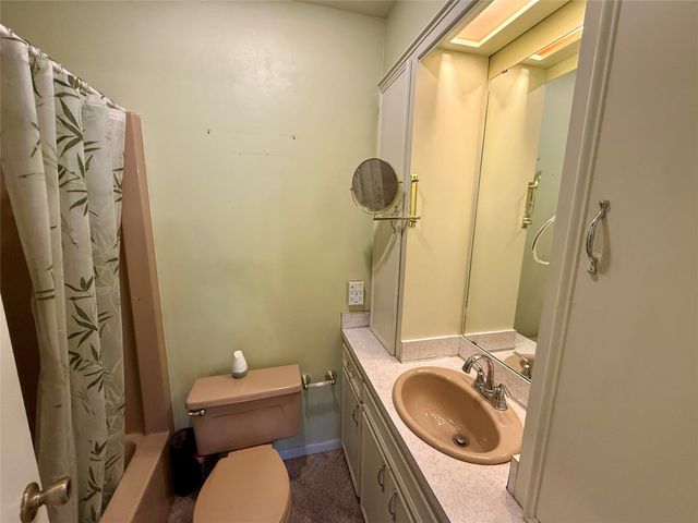 1401 W Hill Lane, Coleman, TX 76834