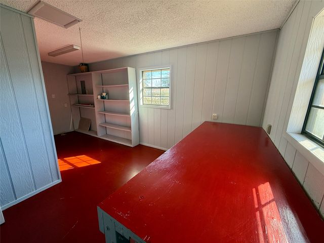 1401 W Hill Lane, Coleman, TX 76834