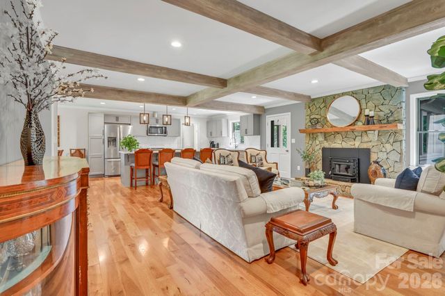 170 Bull Creek Road, Mars Hill, NC 28754