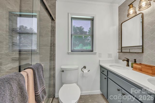 170 Bull Creek Road, Mars Hill, NC 28754