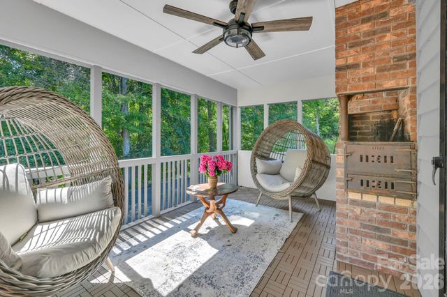 170 Bull Creek Road, Mars Hill, NC 28754