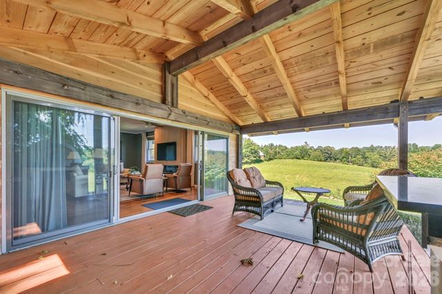 170 Bull Creek Road, Mars Hill, NC 28754