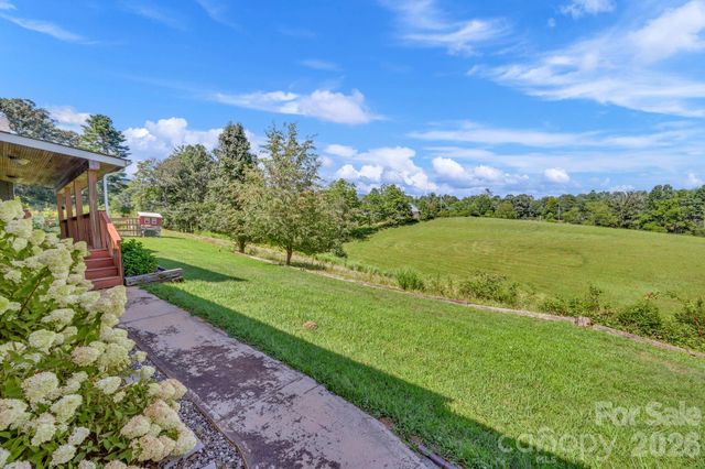 170 Bull Creek Road, Mars Hill, NC 28754