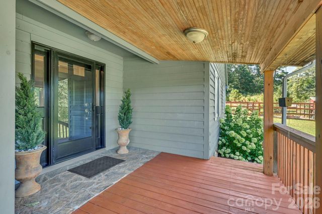 170 Bull Creek Road, Mars Hill, NC 28754