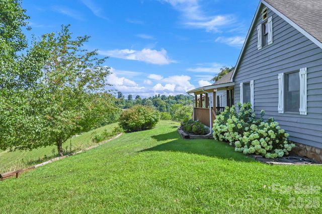 170 Bull Creek Road, Mars Hill, NC 28754