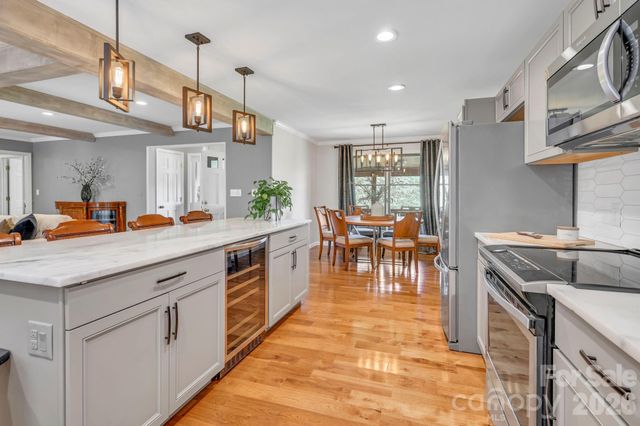 170 Bull Creek Road, Mars Hill, NC 28754