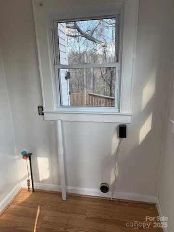 171 Oakdale Drive, Spruce Pine, NC 28777