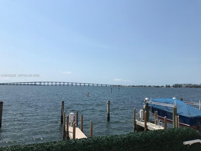 200 SE 15th Rd 7G, Miami, FL 33129