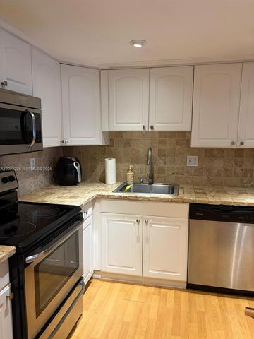 200 SE 15th Rd 7G, Miami, FL 33129