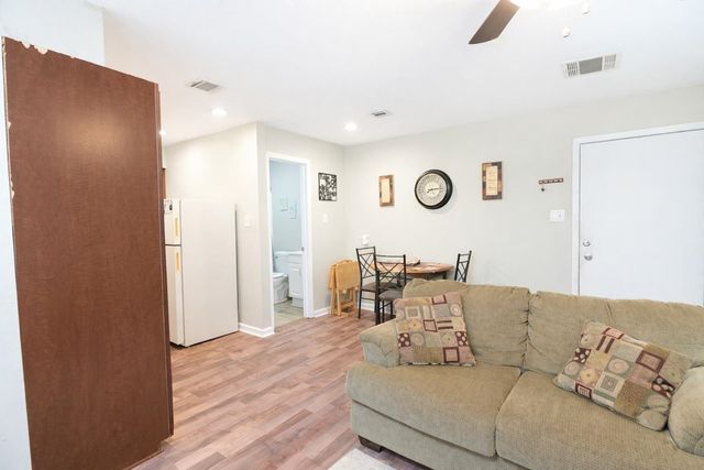 127 Bayou Blue Rd, Houma, LA 70364