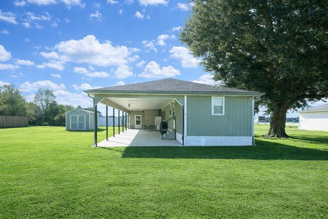 127 Bayou Blue Rd, Houma, LA 70364