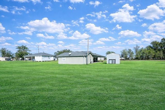 127 Bayou Blue Rd, Houma, LA 70364