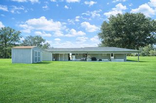 127 Bayou Blue Rd, Houma, LA 70364