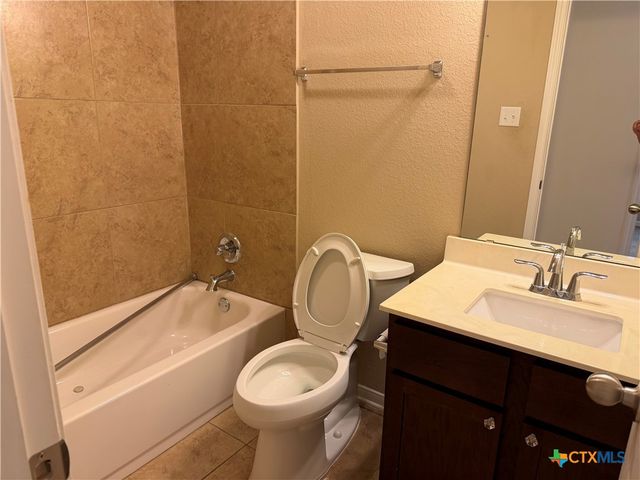 8016 Bridgepointe Drive, Temple, TX 76502