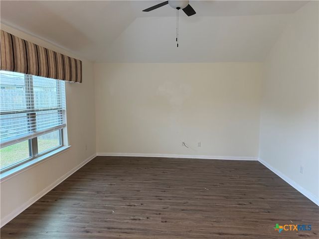 8016 Bridgepointe Drive, Temple, TX 76502