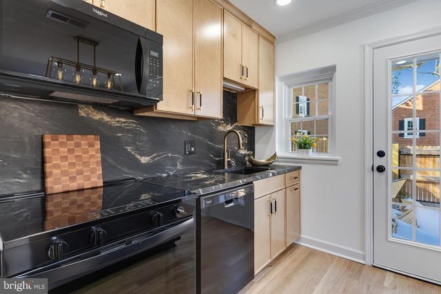 2935 S COLUMBUS ST, Arlington, VA 22206