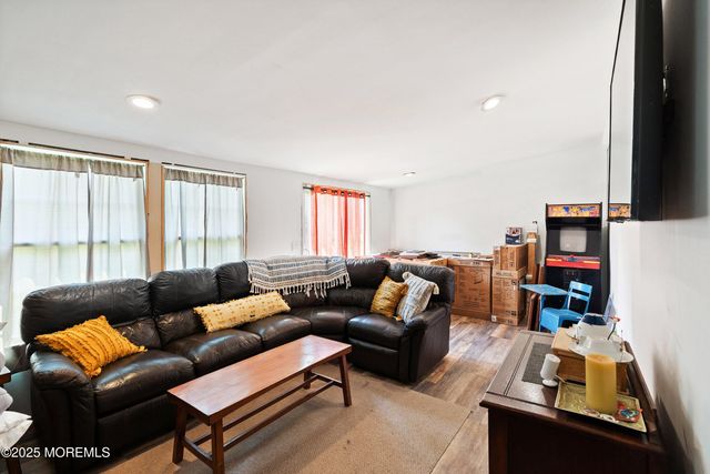 32 E Long Branch Avenue, Ocean Gate, NJ 08740
