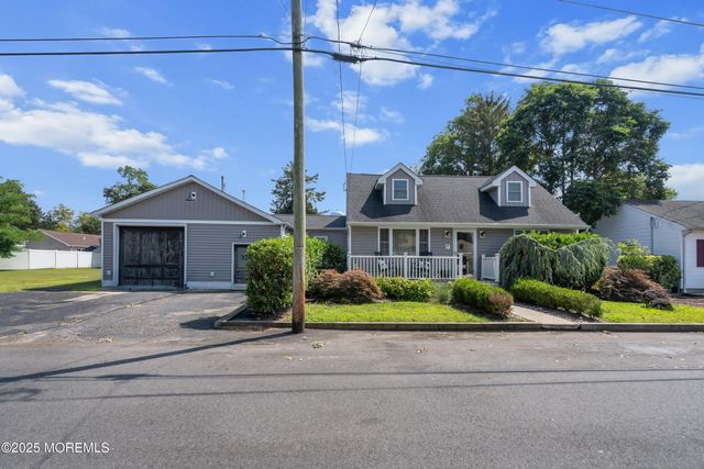 32 E Long Branch Avenue, Ocean Gate, NJ 08740