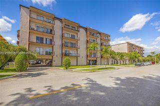 1950 W 54th St 206, Hialeah, FL 33012