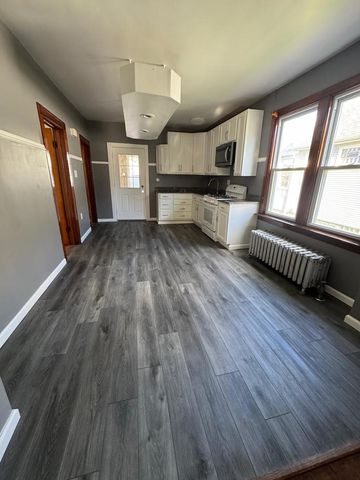 13419 S Burley Avenue, Chicago, IL 60633
