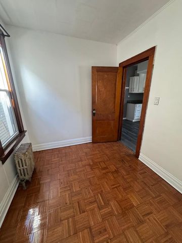 13419 S Burley Avenue, Chicago, IL 60633