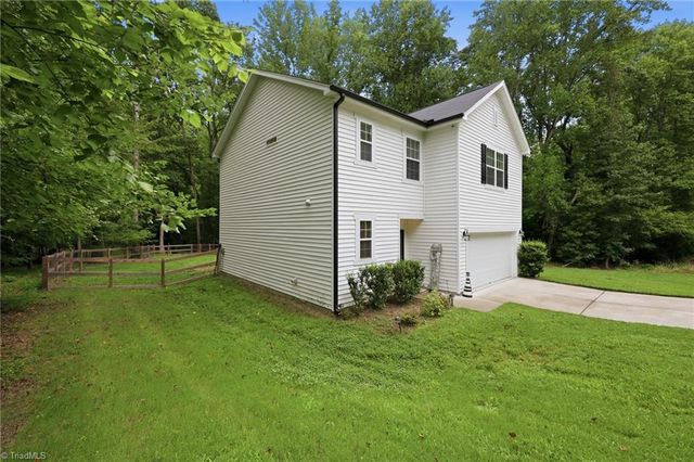 527 Dogwood Drive, Liberty, NC 27298