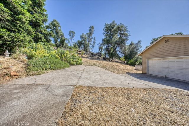 20250 Heartwood Court, Hidden Valley Lake, CA 95467
