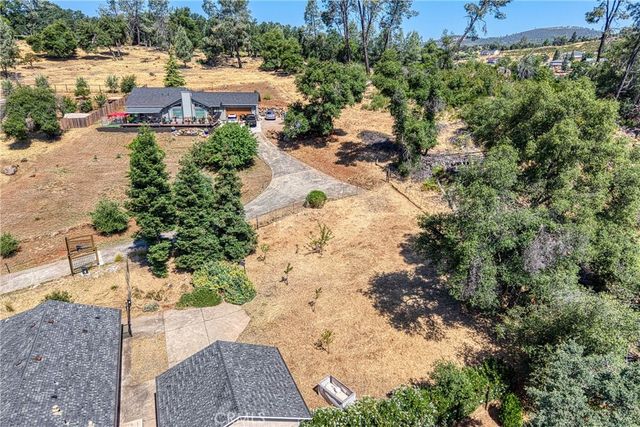 20250 Heartwood Court, Hidden Valley Lake, CA 95467