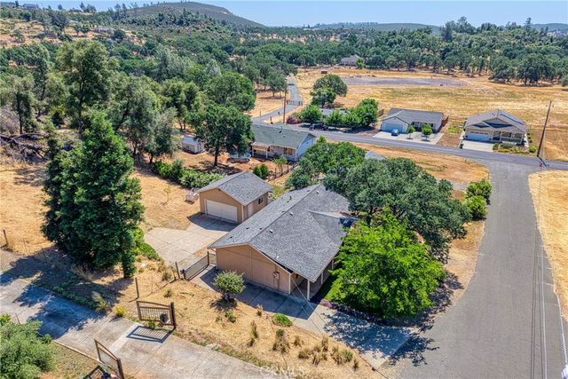 20250 Heartwood Court, Hidden Valley Lake, CA 95467