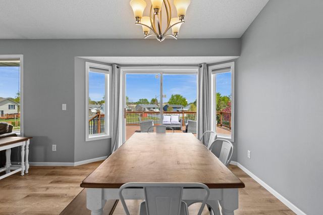 267 Bluestem Avenue, Shakopee, MN 55379