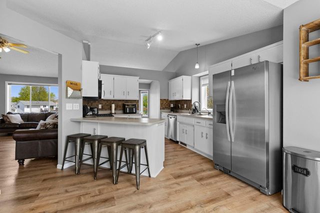 267 Bluestem Avenue, Shakopee, MN 55379