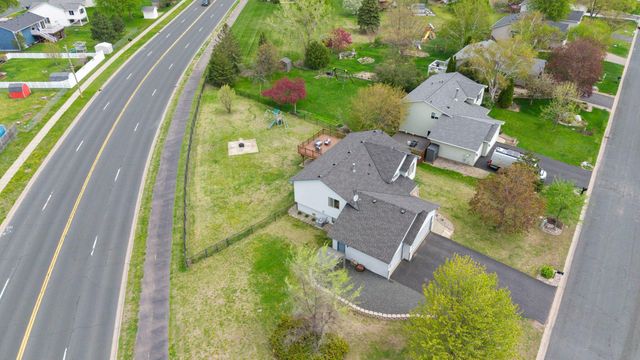 267 Bluestem Avenue, Shakopee, MN 55379