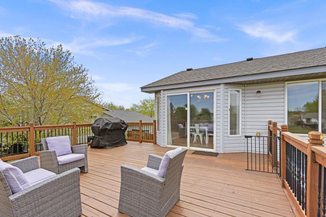 267 Bluestem Avenue, Shakopee, MN 55379