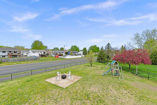 267 Bluestem Avenue, Shakopee, MN 55379