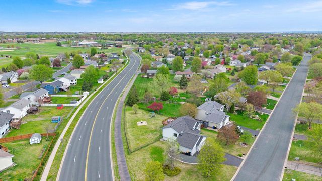 267 Bluestem Avenue, Shakopee, MN 55379