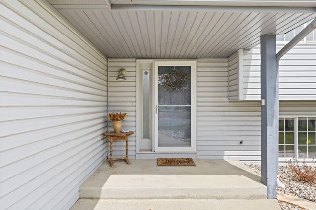 267 Bluestem Avenue, Shakopee, MN 55379