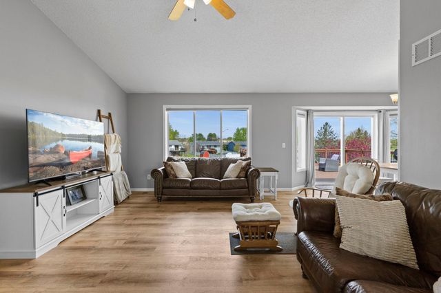 267 Bluestem Avenue, Shakopee, MN 55379