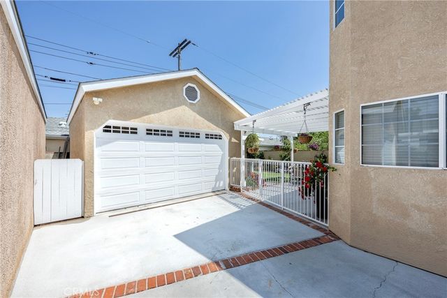 17714 Ibbetson, Bellflower, CA 90706