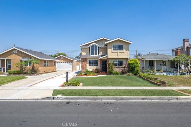 17714 Ibbetson, Bellflower, CA 90706