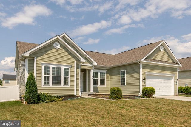 209 BRIDGEWATER DR, Stephens City, VA 22655