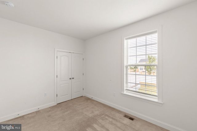 209 BRIDGEWATER DR, Stephens City, VA 22655