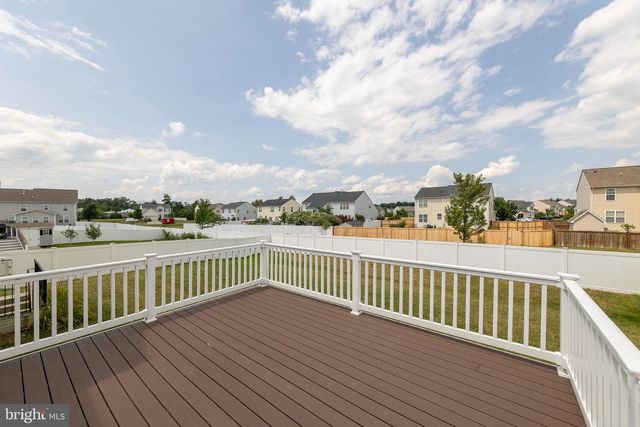 209 BRIDGEWATER DR, Stephens City, VA 22655