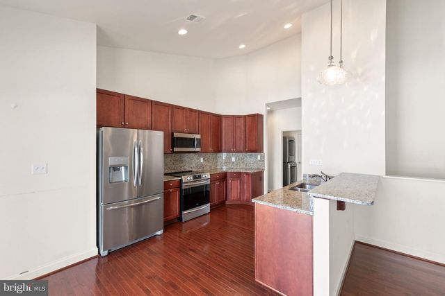 209 BRIDGEWATER DR, Stephens City, VA 22655